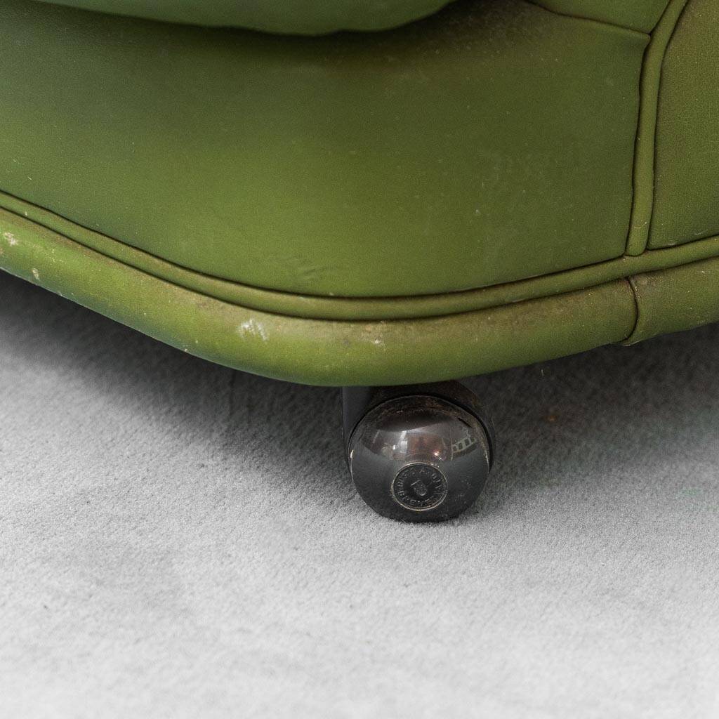 Poltrona in pelle verde anni ’50 vintage modernariato