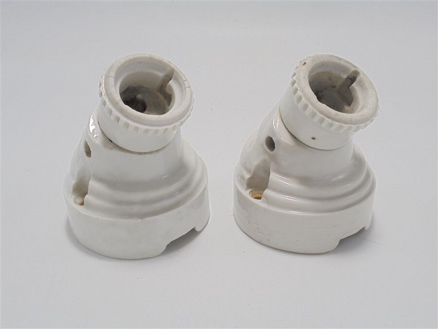 Duo of white ceramic wall lamps