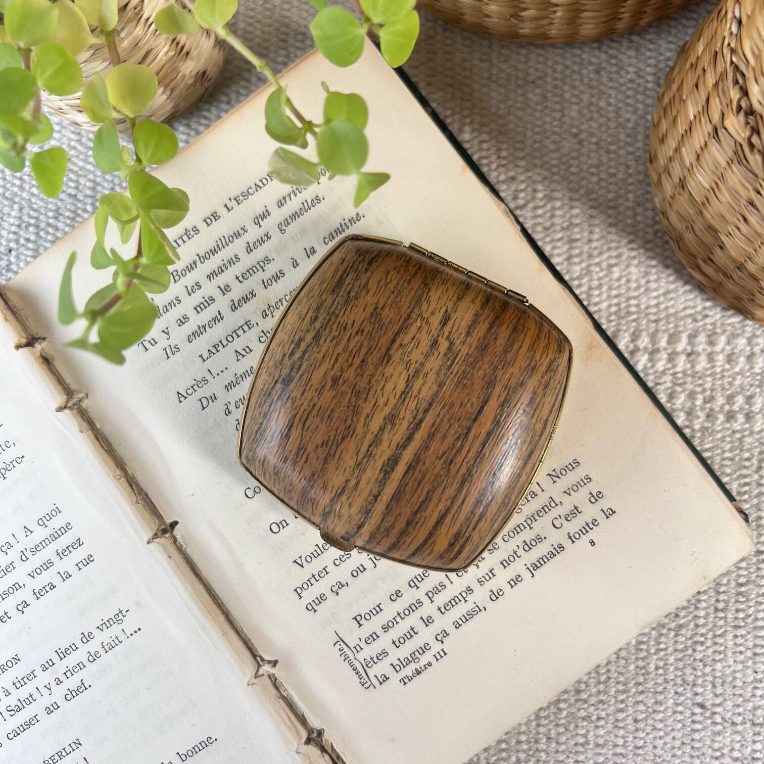 Small square box