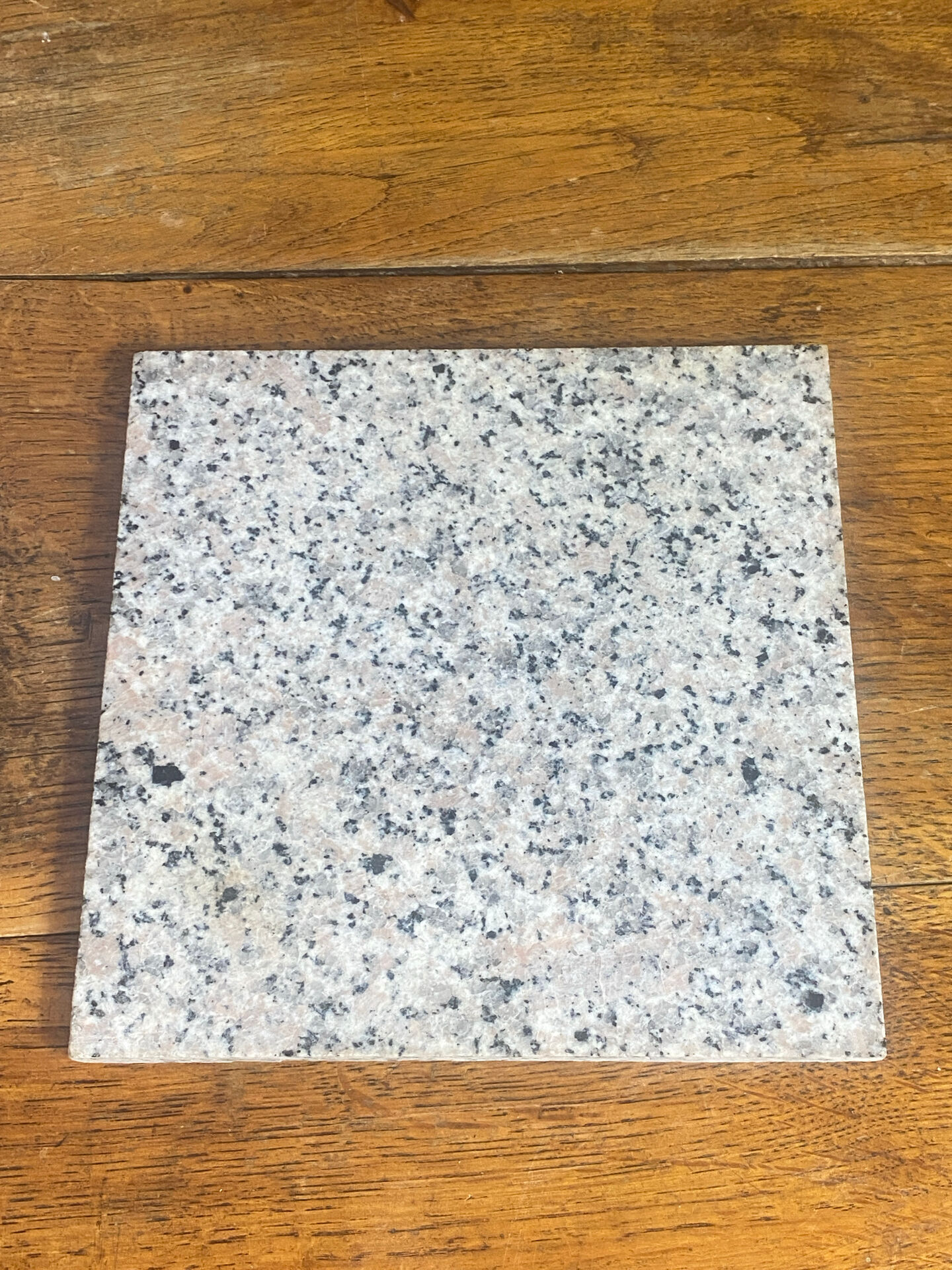 Occasional table in wrought iron and marble