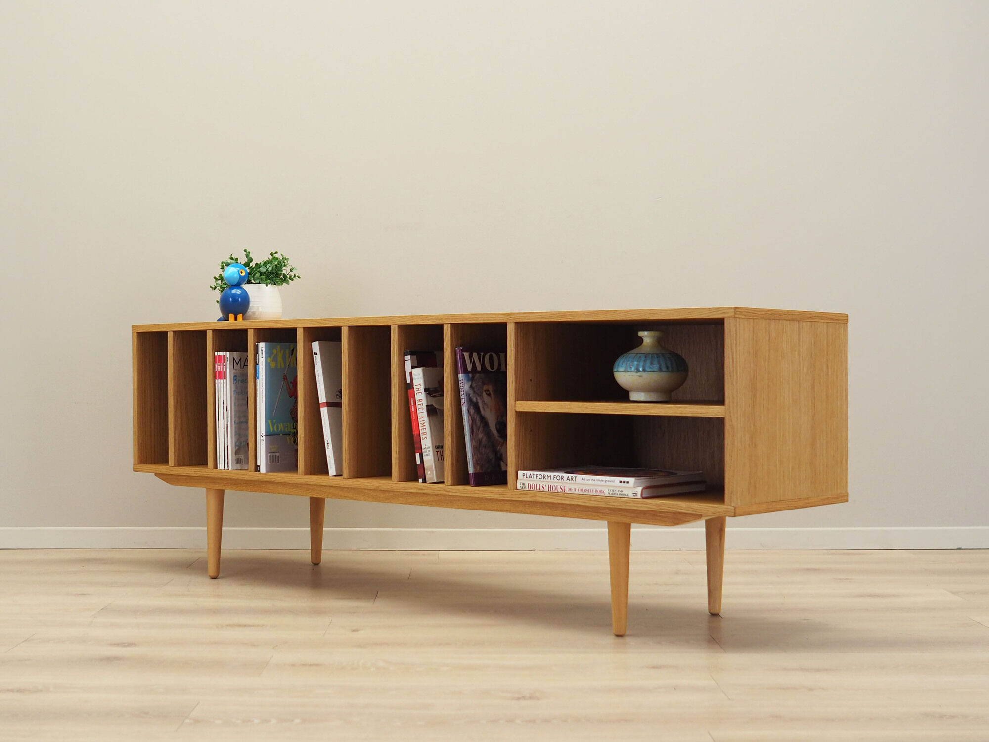 Enfilade en chêne, design danois, années 1990, production: Danemark