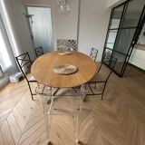 Florence Knoll table