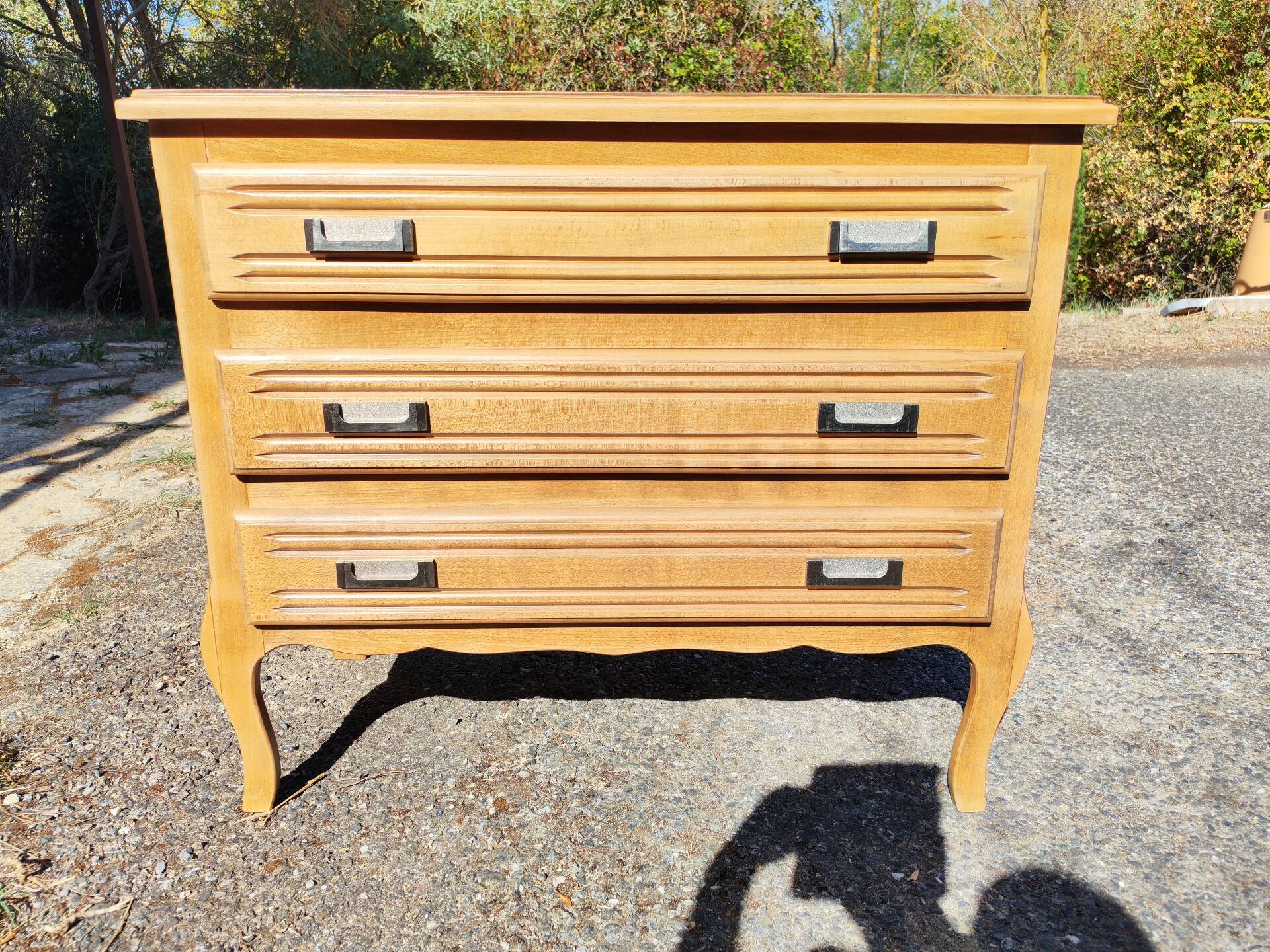 Commode vintage en chêne, rénovée.