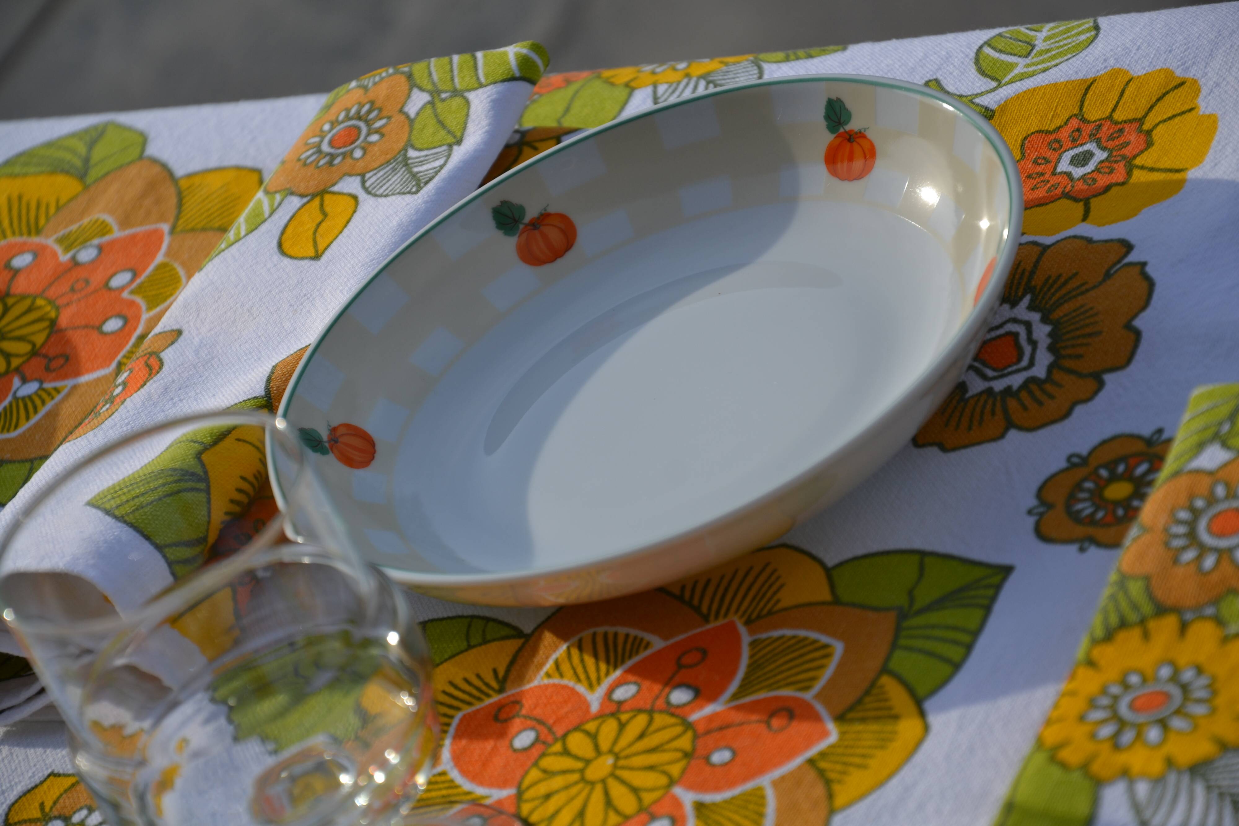 Nappe à fleurs en coton/lin vintage