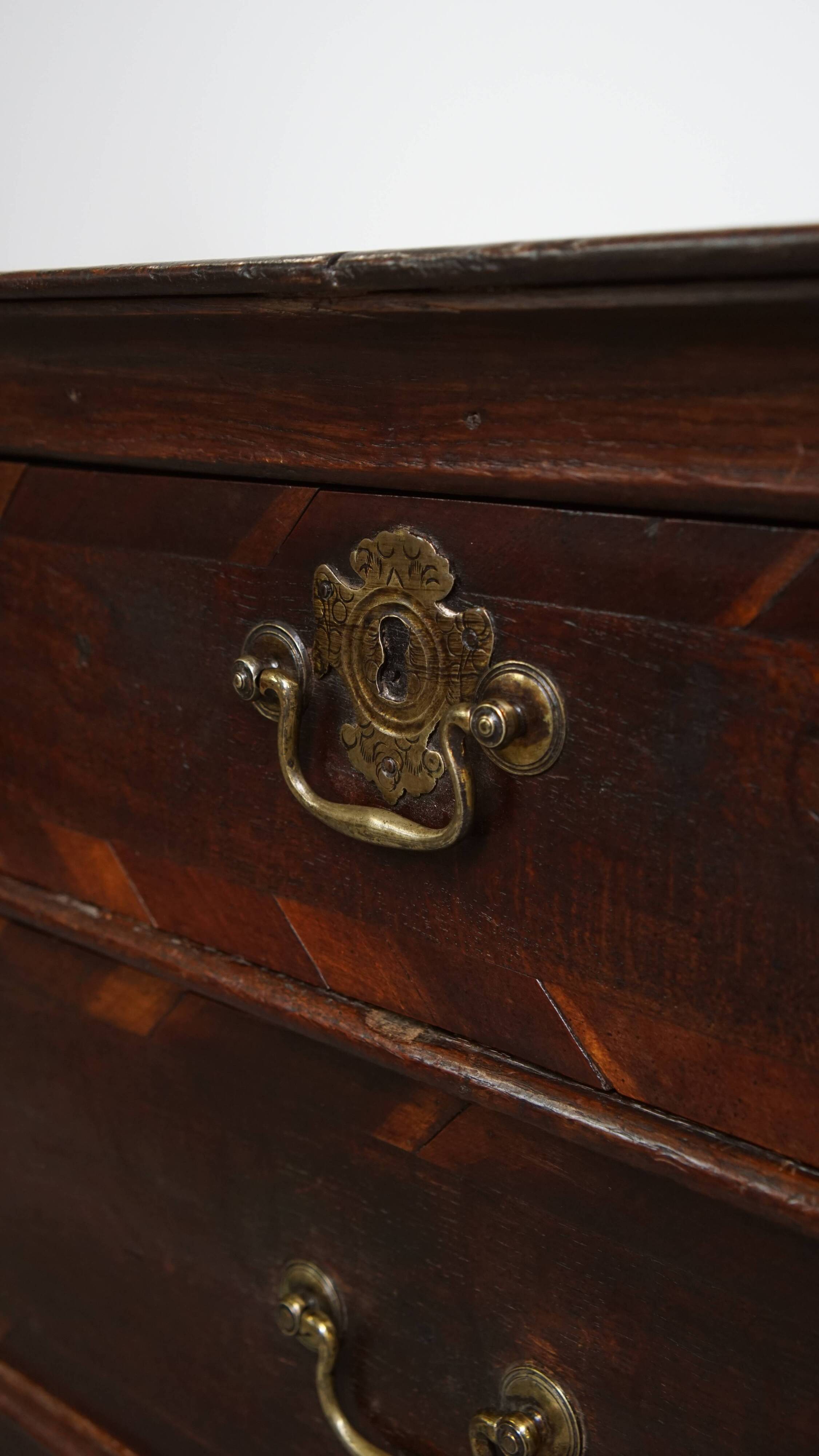 Early Georgian English Antique Oak Chest of Drawers