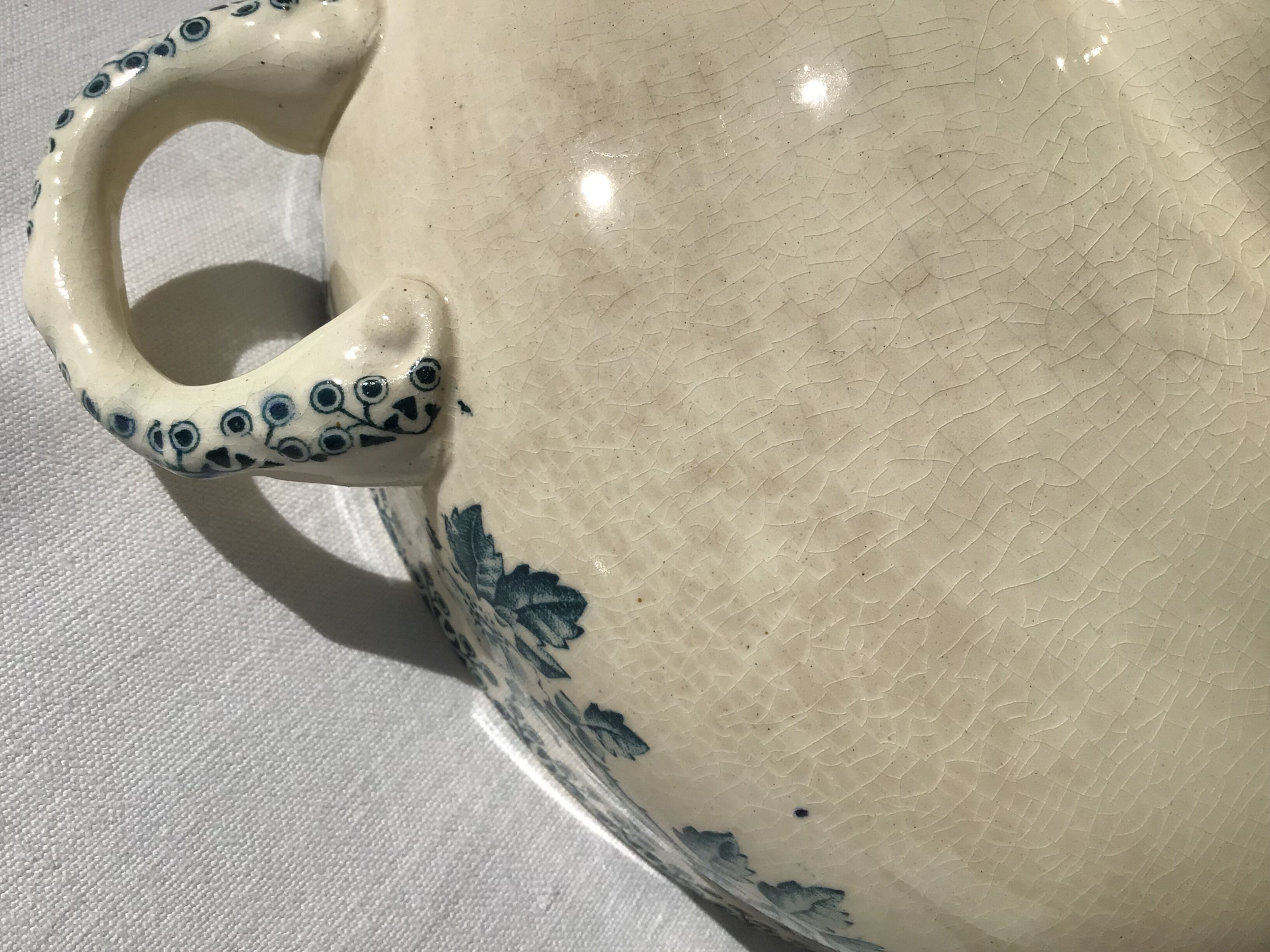 Iron Earth tureen model Guadeloupe Debray gray blue