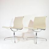 Pair of chairs Eames EA 105