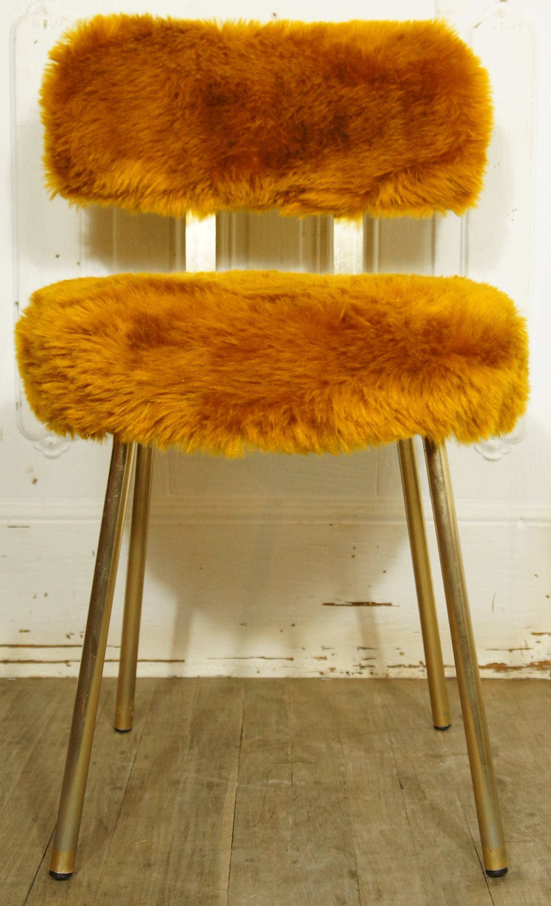 Pelfran mustard & gold moumoute chair