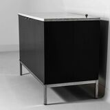 Meuble d'appoint exécutif à 2 portes par Florence Knoll, années 1970