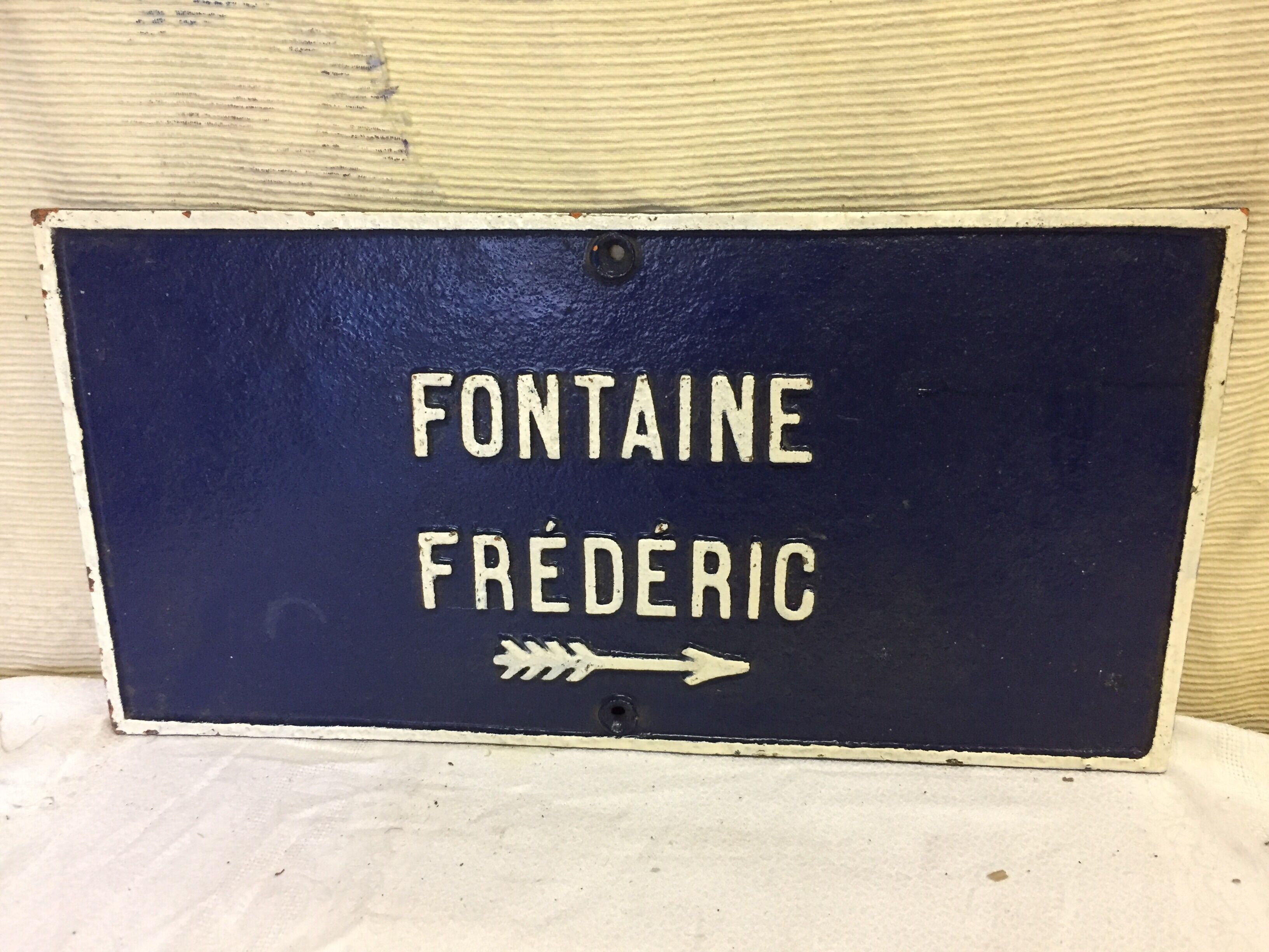Plaque deco en fonte