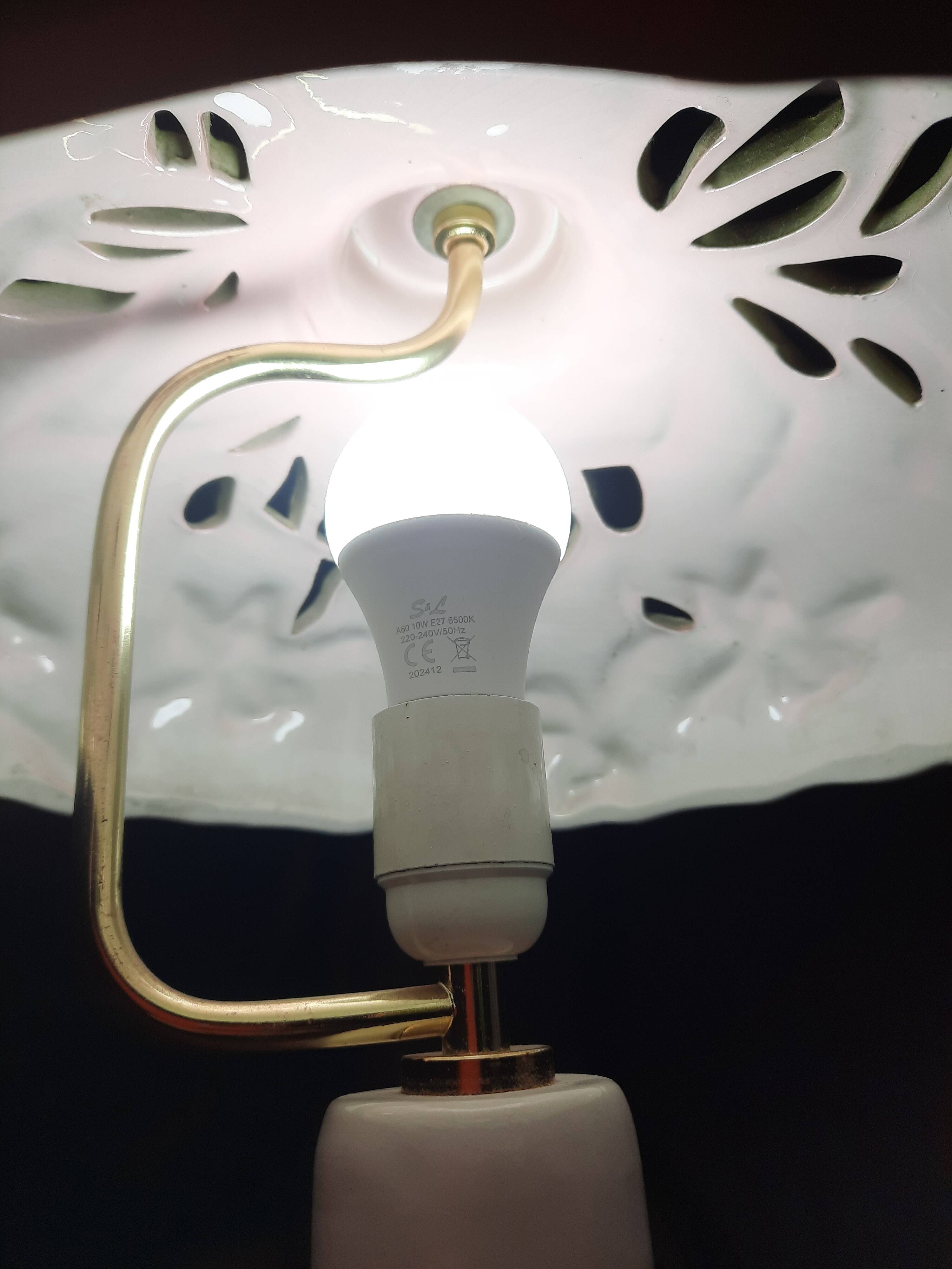 Orchid-patterned earthenware table lamp