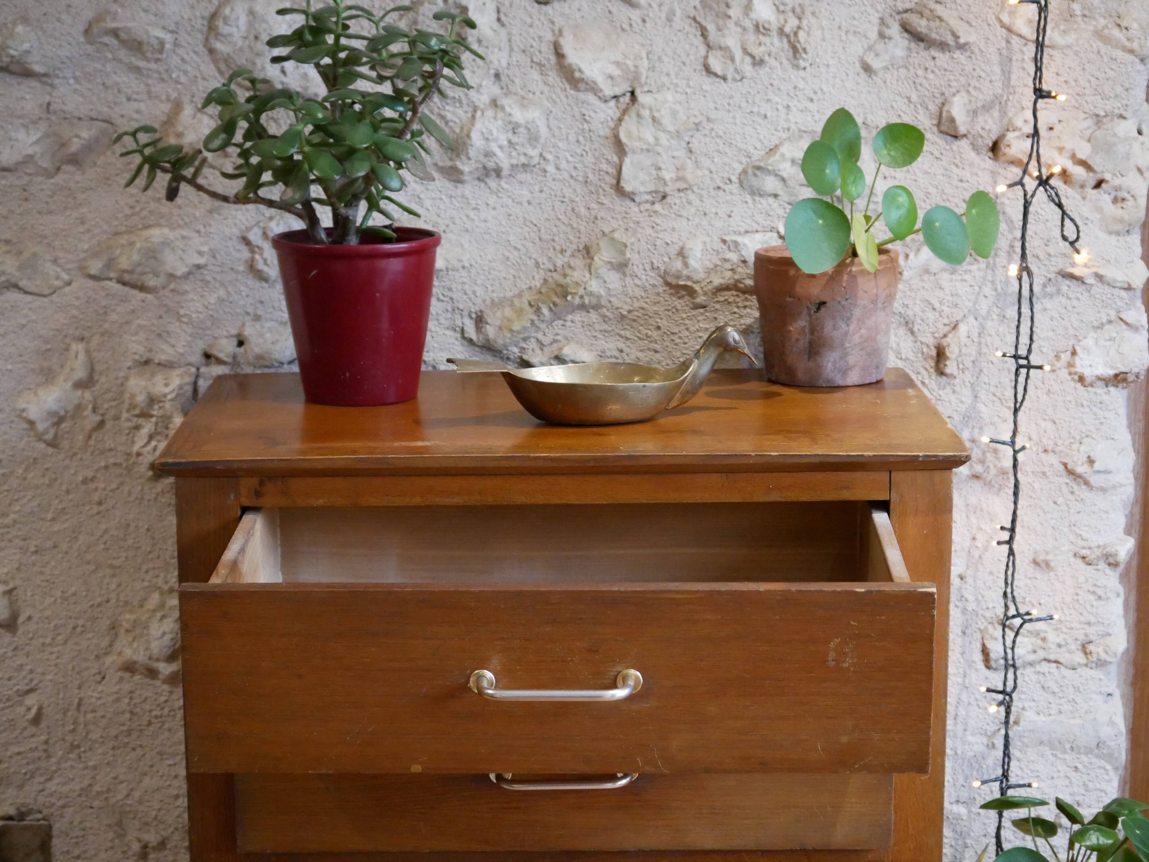 Chiffonnier dresser