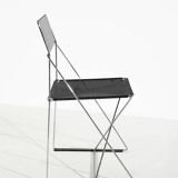 Quatre chaises empilables Nuova X-Line de Niels Jorgen Haugesen  pour Magis