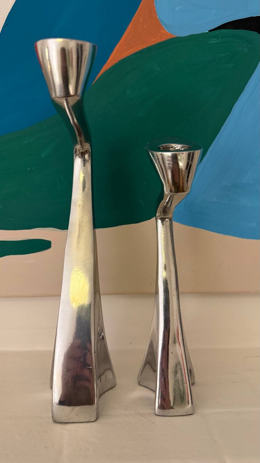 Set of 2 Swan candle holders by Matthew Hilton