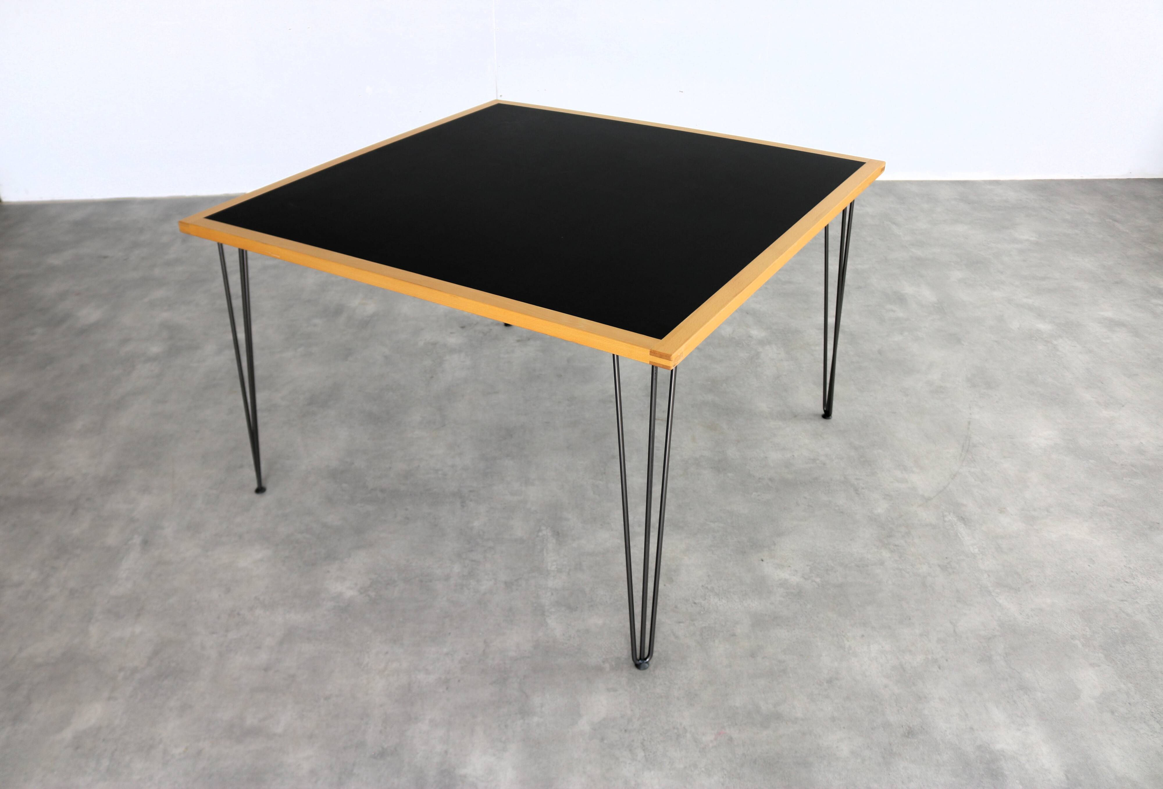 vintage desk | table | 70s | Magnus Olesen