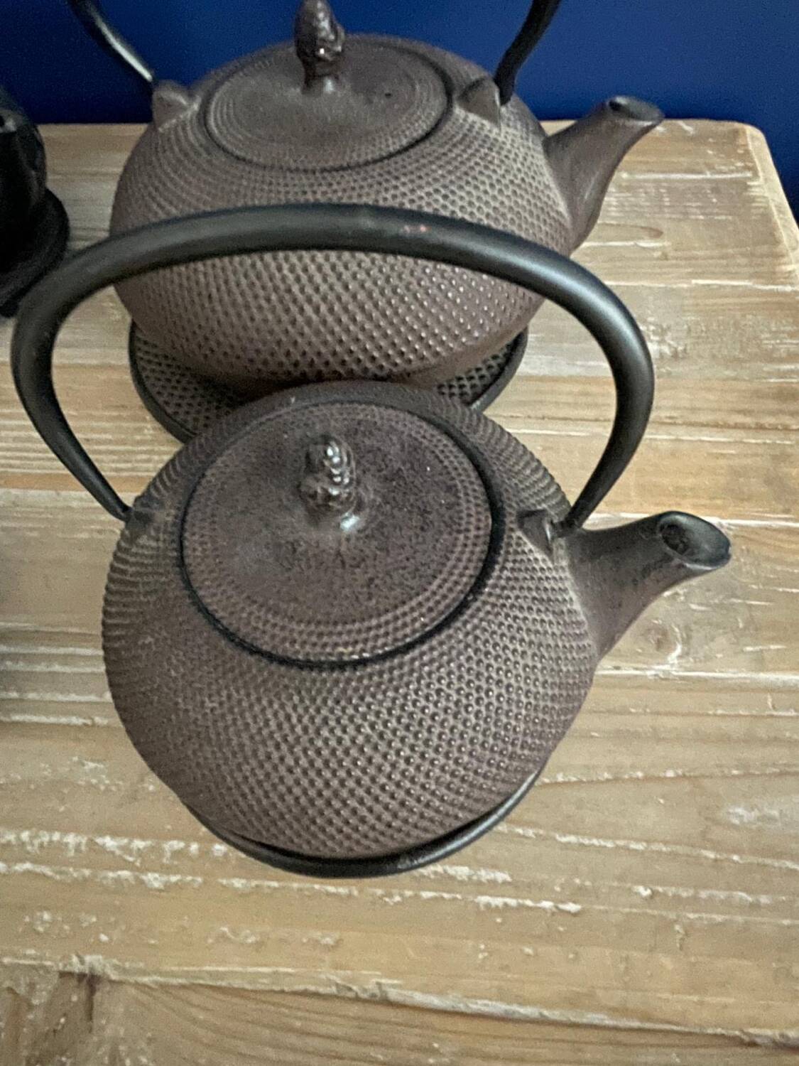 Set of 4 Japanese teapots