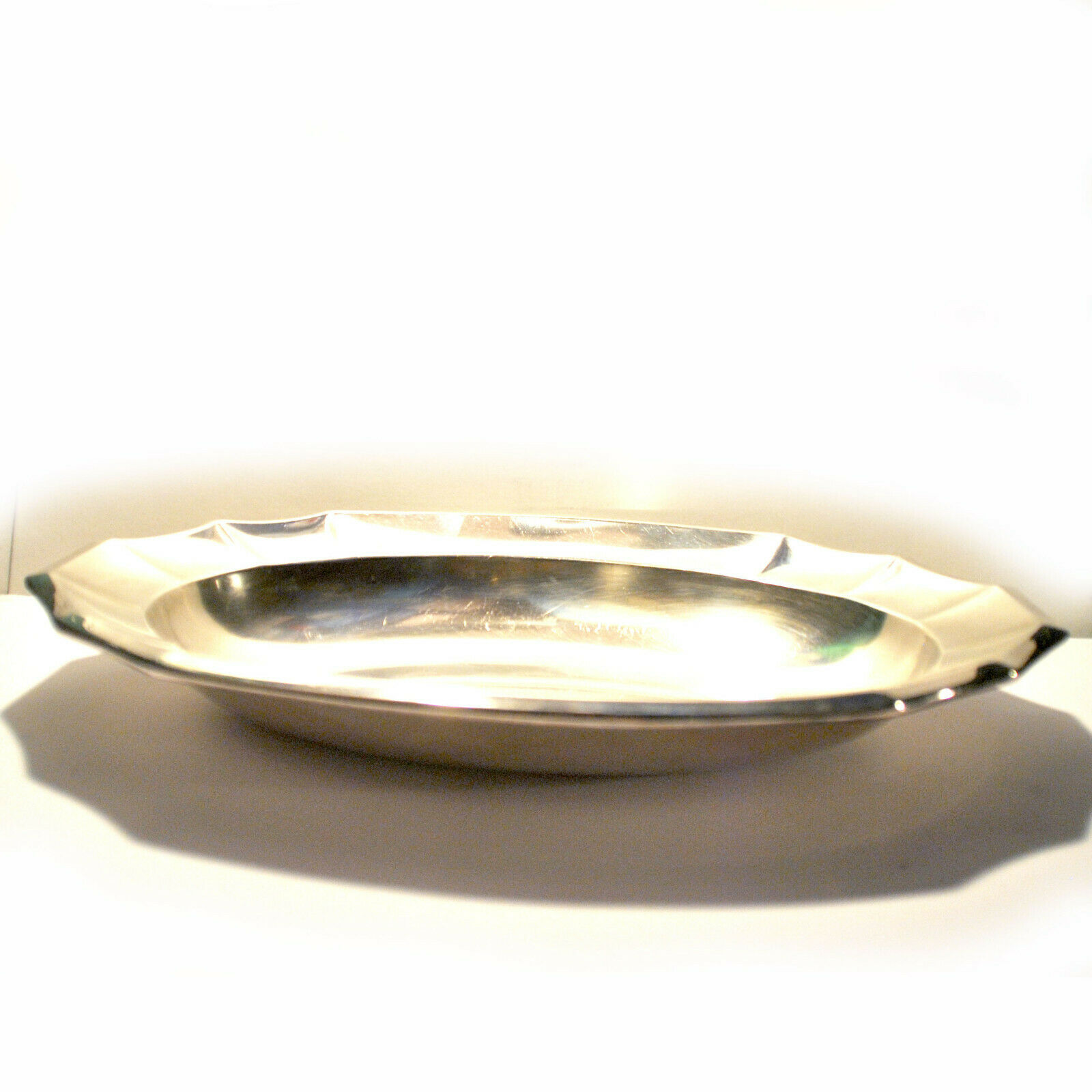 Silver metal oval plate Gallia