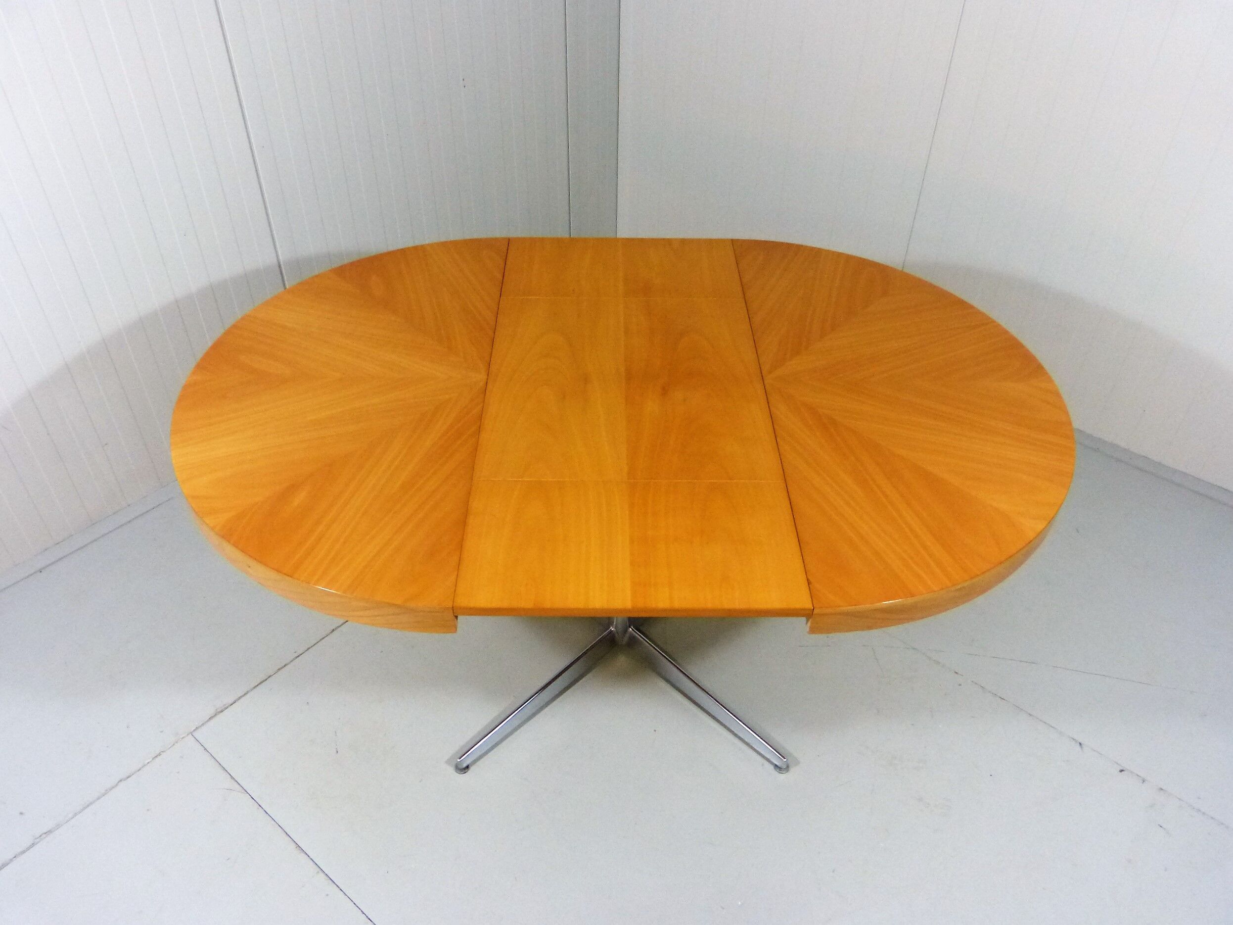 Retractable dining table round oval, 1960’s