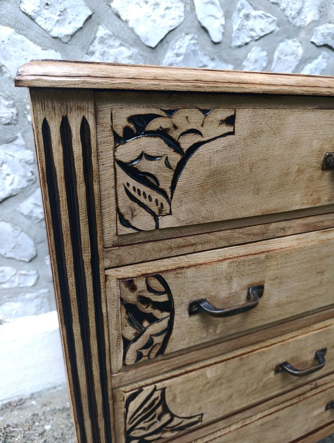 Vintage chest of drawers