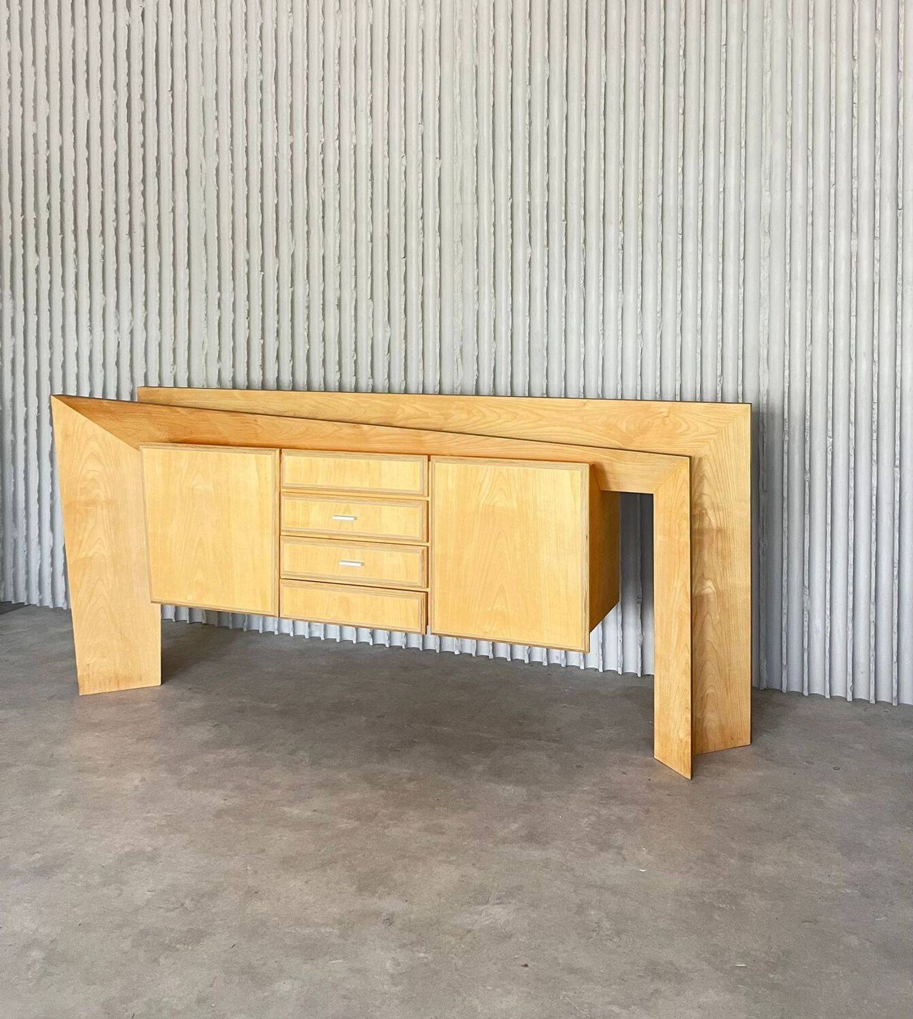 Buffet asymétrique fait main | Années 1980