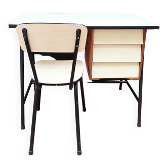 Bureau moderniste formica et chaise