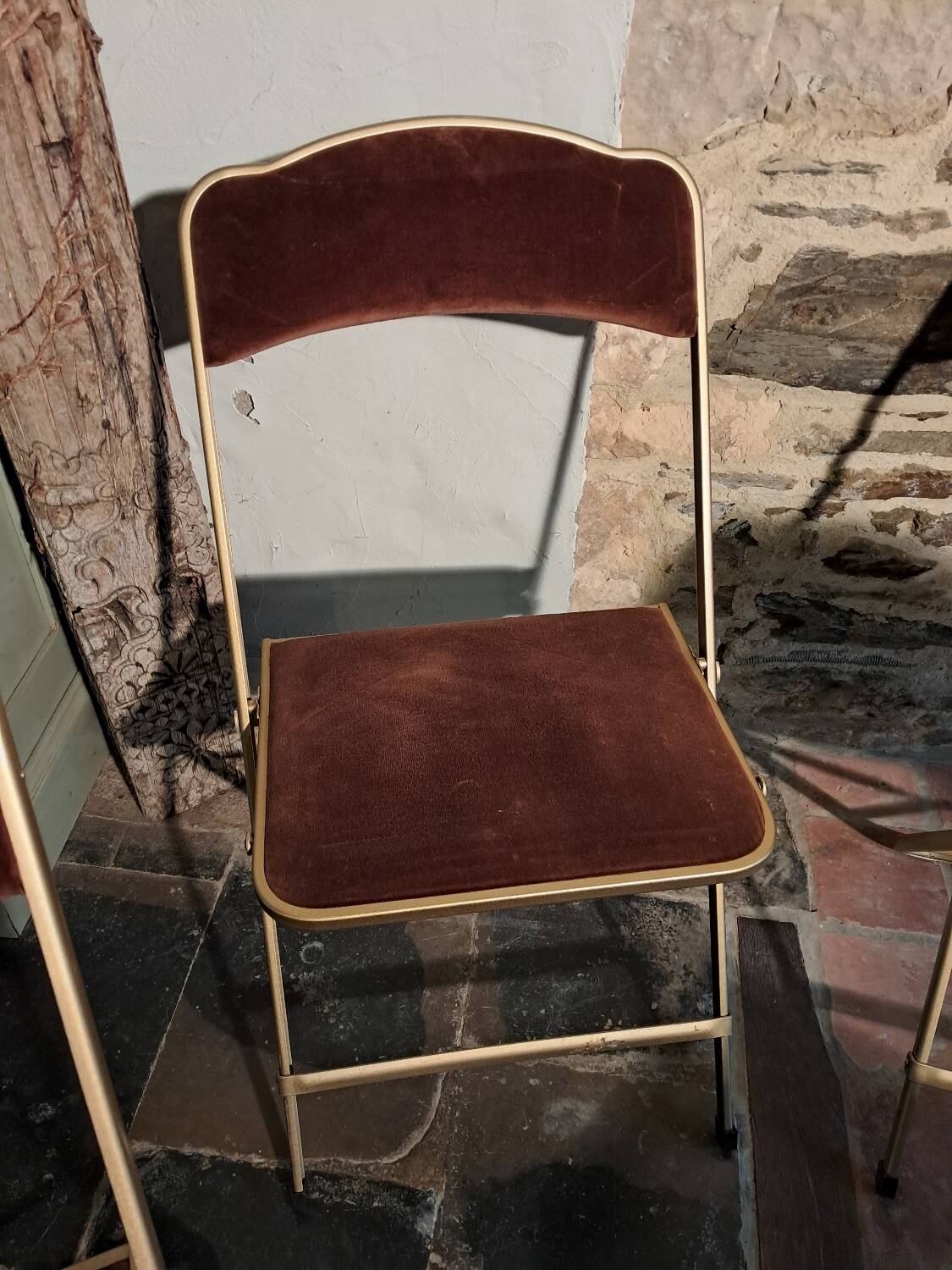 4 opera chairs