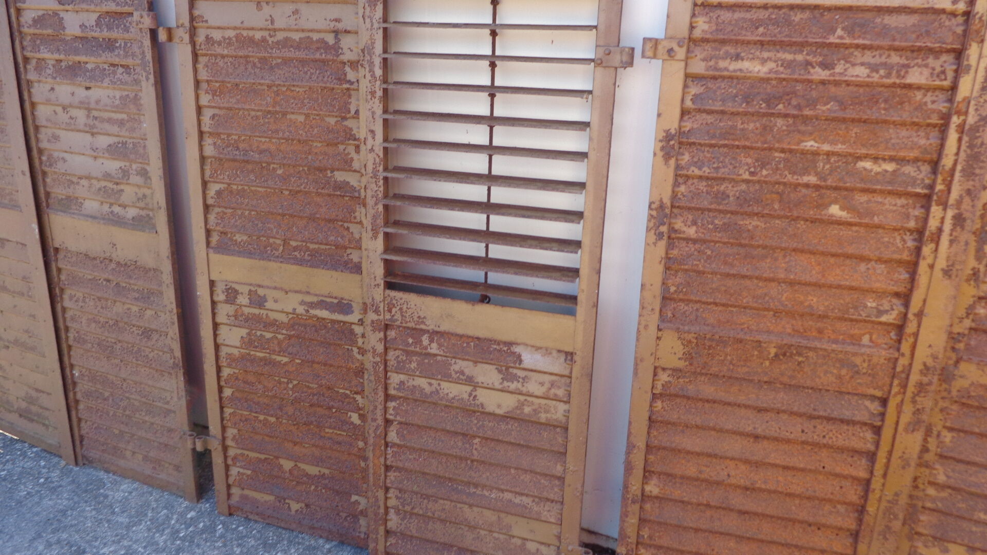 3 paires de volets persiennes en métal