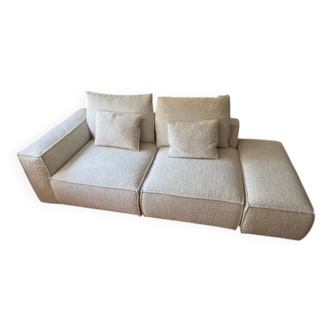 canapé, chauffeuse et pouf