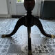 Table style empire en noyer massif