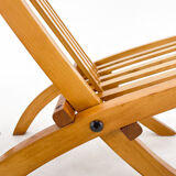 Ensemble de deux chaises pliantes en hêtre, conçues par l'architecte Otto Rothmayer.