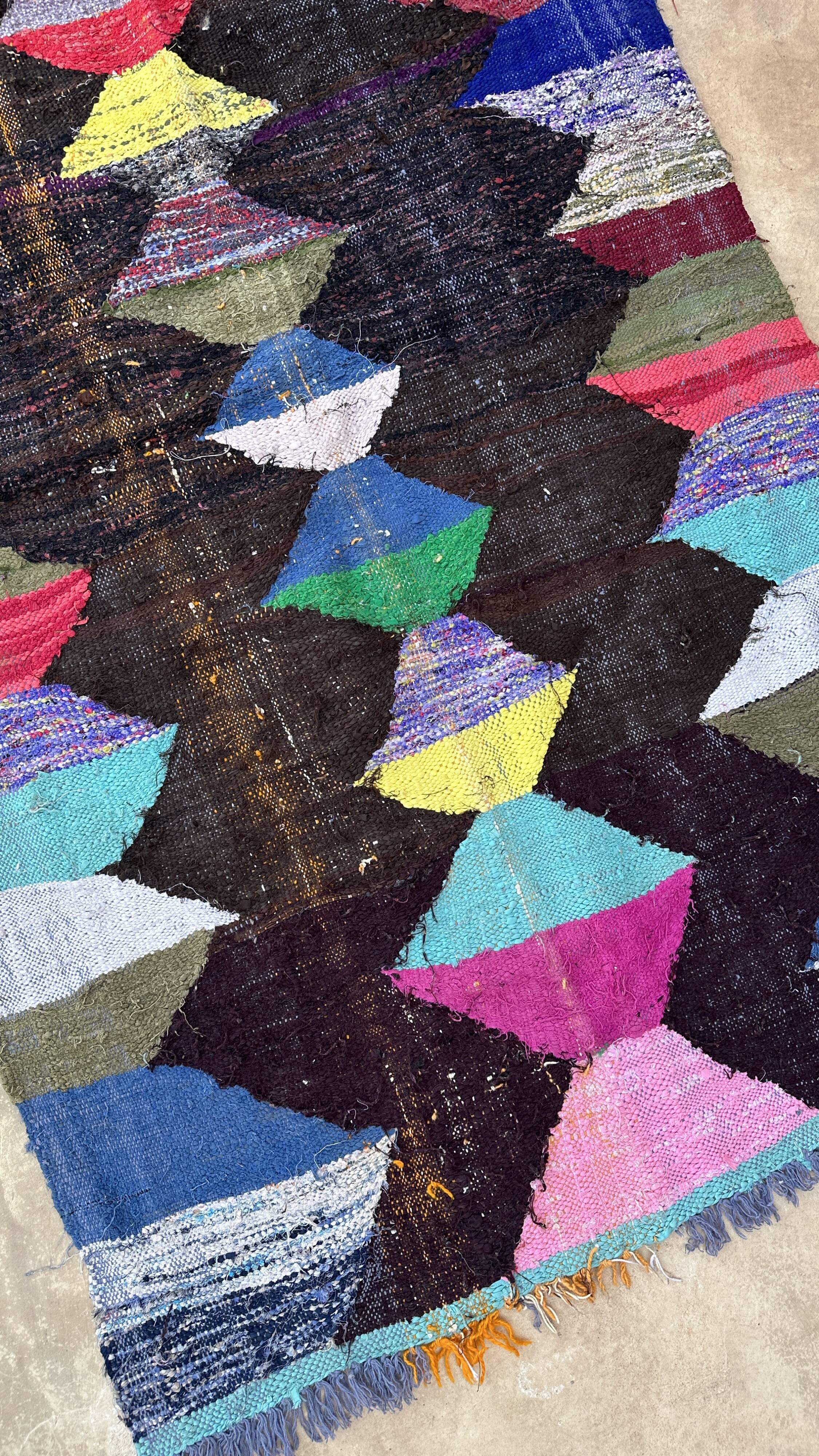 Colorful Moroccan rug - 109 x 192 cm