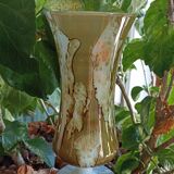 Opaline vase marble effect