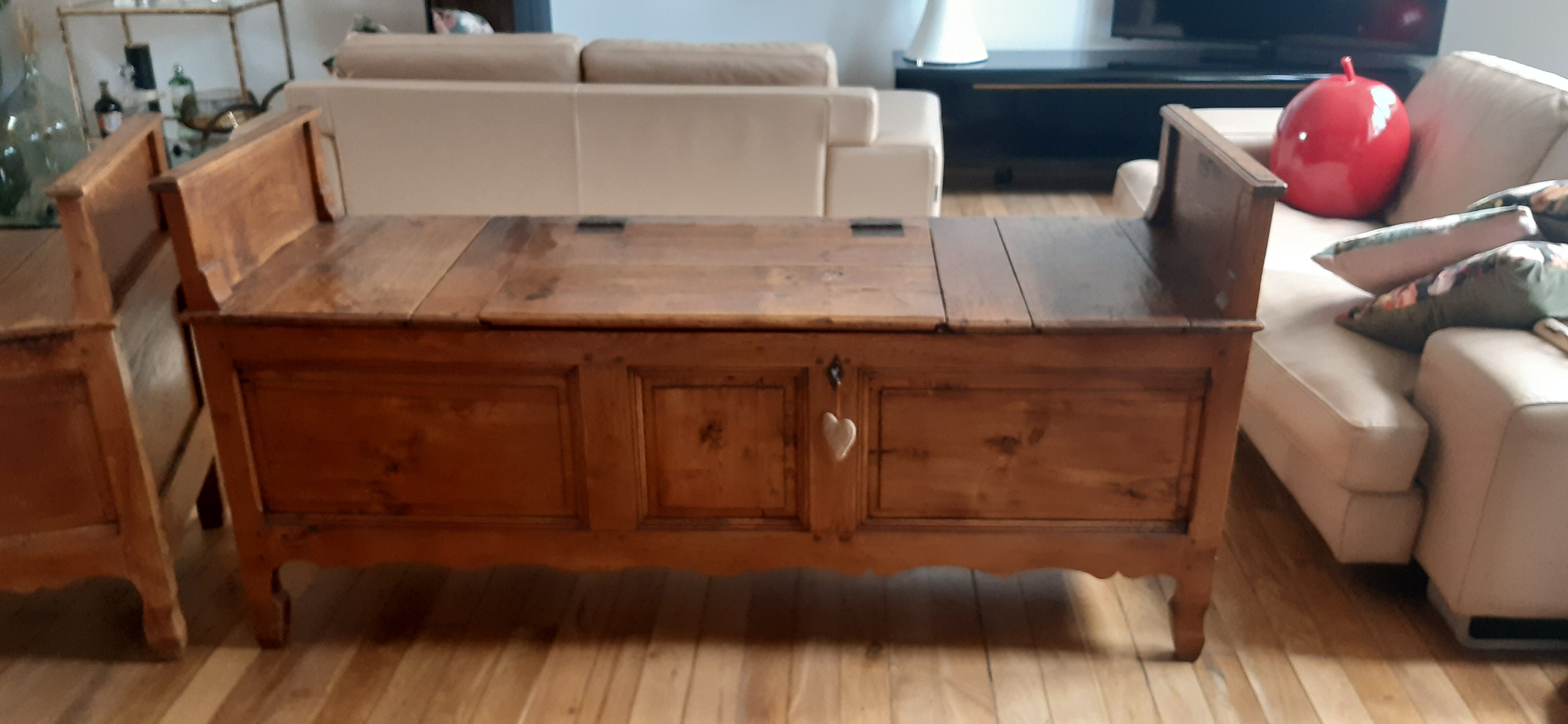 Paire de banc-coffre ou marche bancs début XIXème