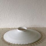 Suspension in white opaline with lace
