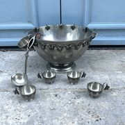 French pewter punch bowl set with 10 cups and ladle – grapevine Etain