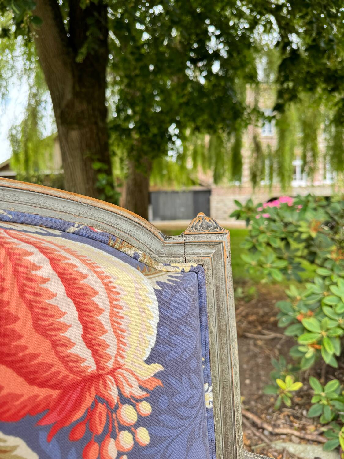 Louis xvi style grey lacquered wood sofa 19th century