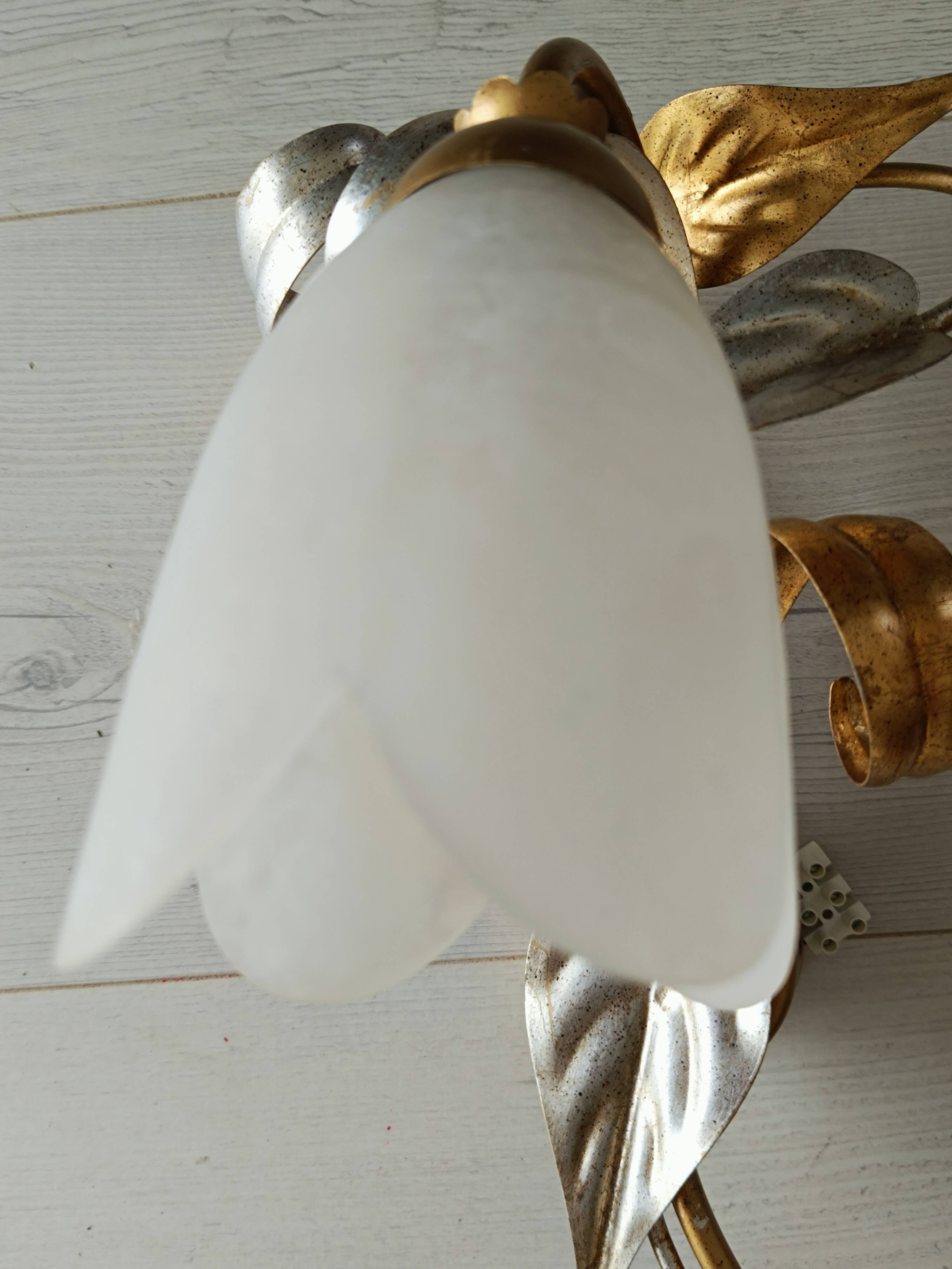 Floral-shaped wall lamp from the Italian brand Jolly