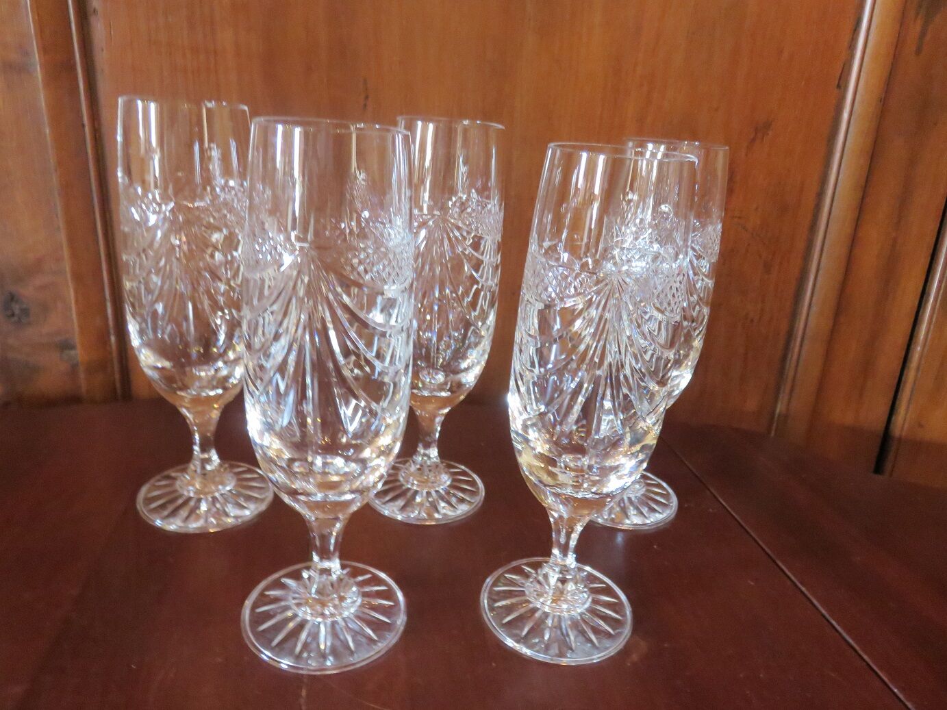 5 crystal champagne flutes