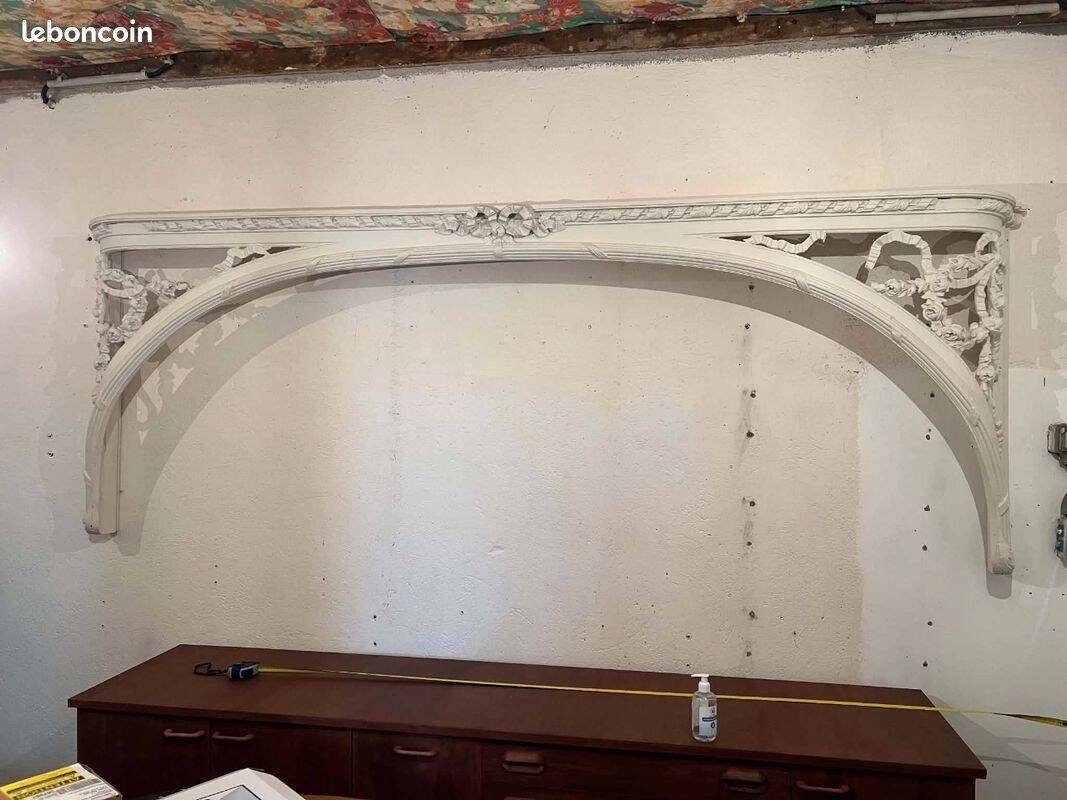 Arch in staff and wood