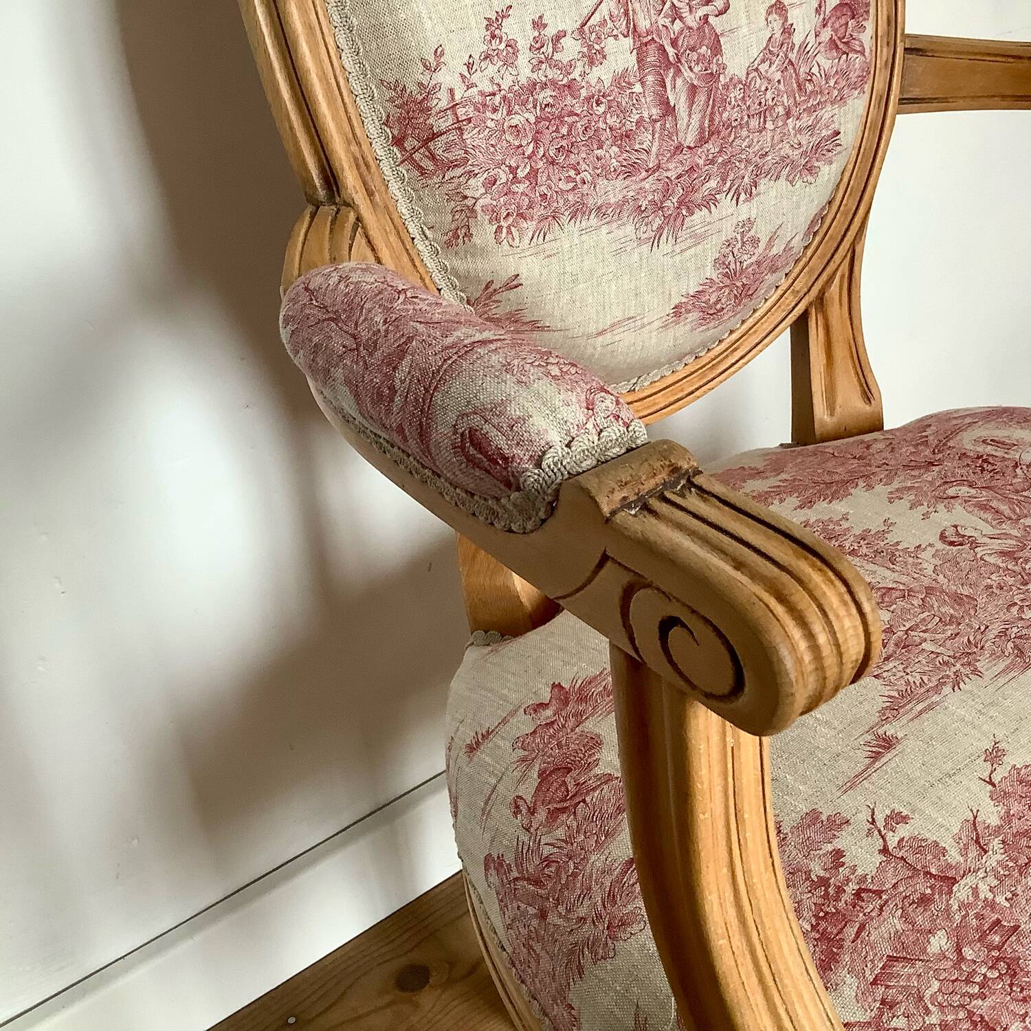 Louis XVI medallion armchair