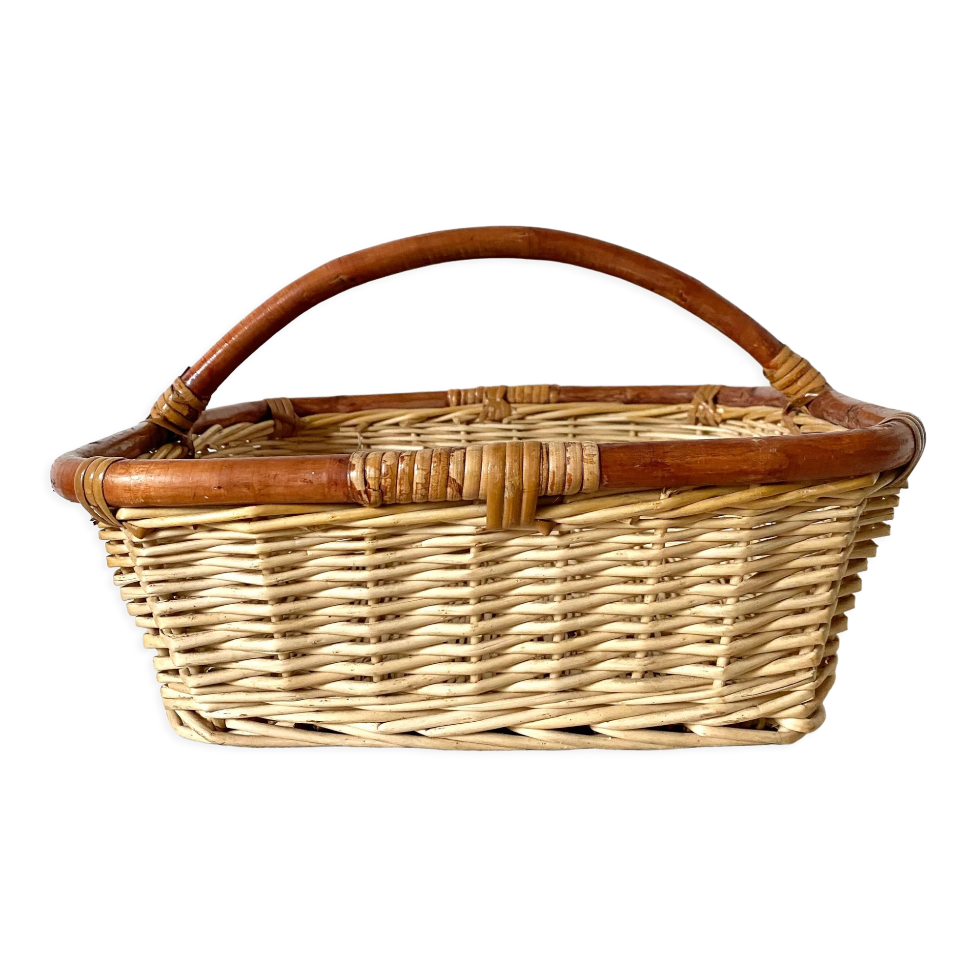 Wicker and rattan basket 34 x 34
