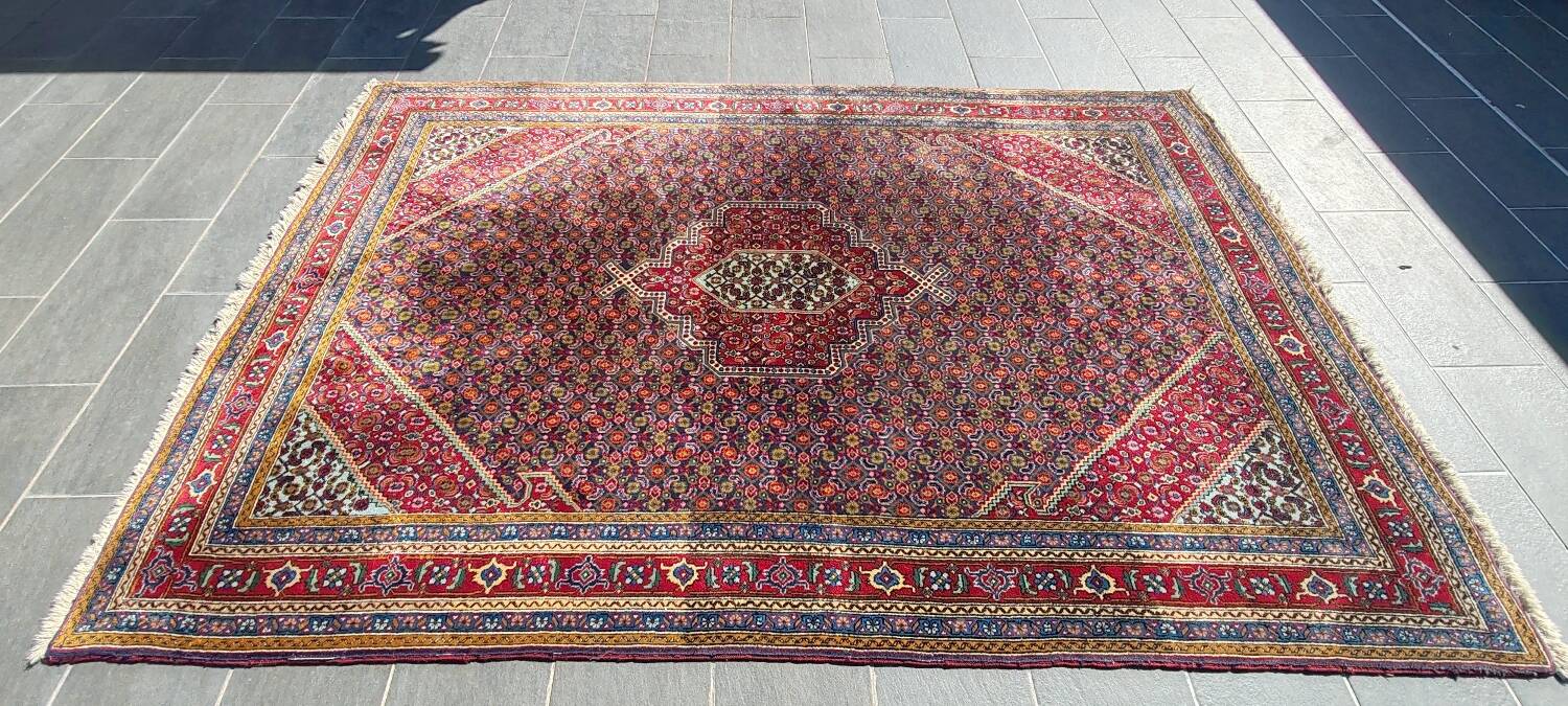 Large Oriental carpet Meshkin