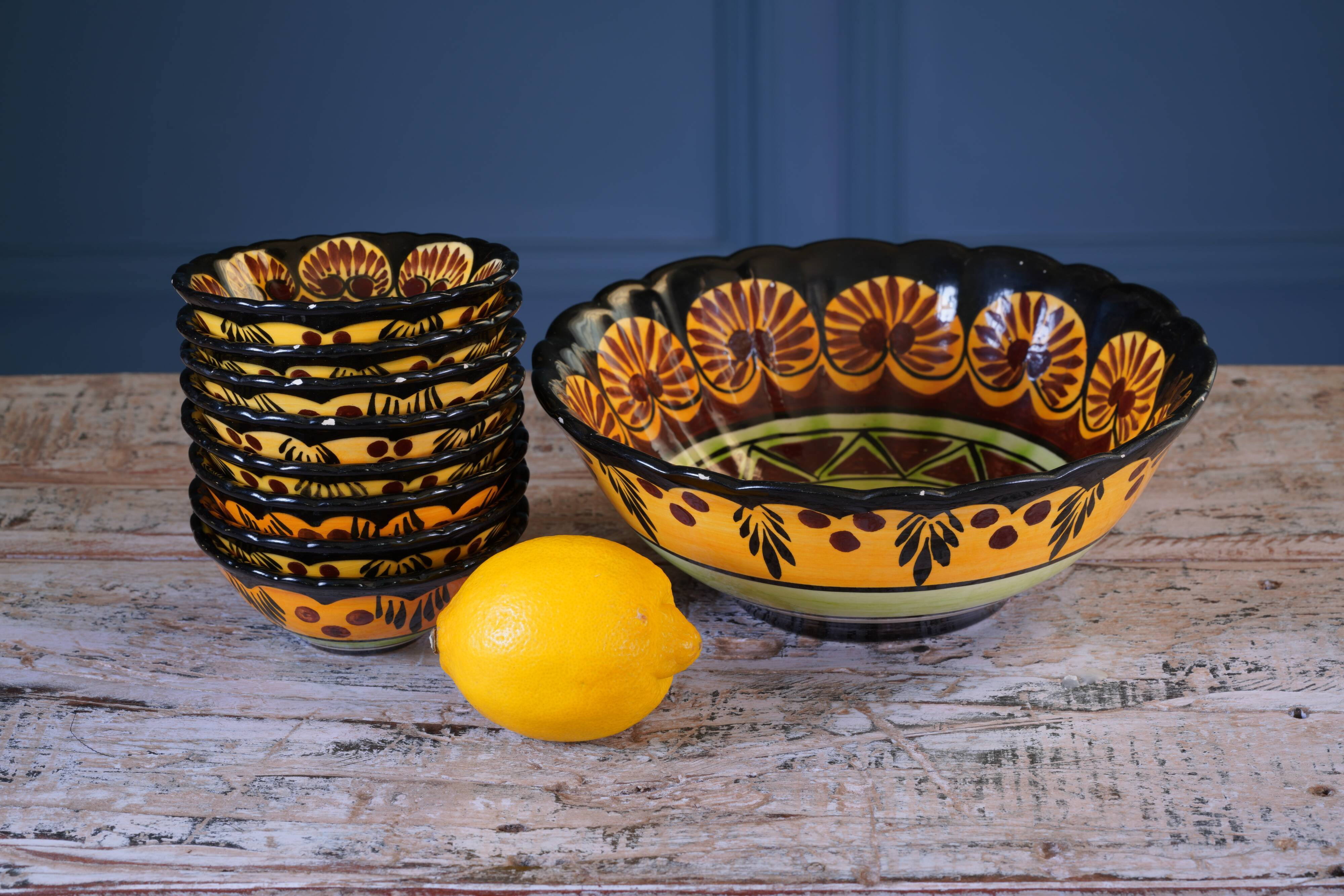 Set of eight 1970's dessert bowls and matching serving bowl