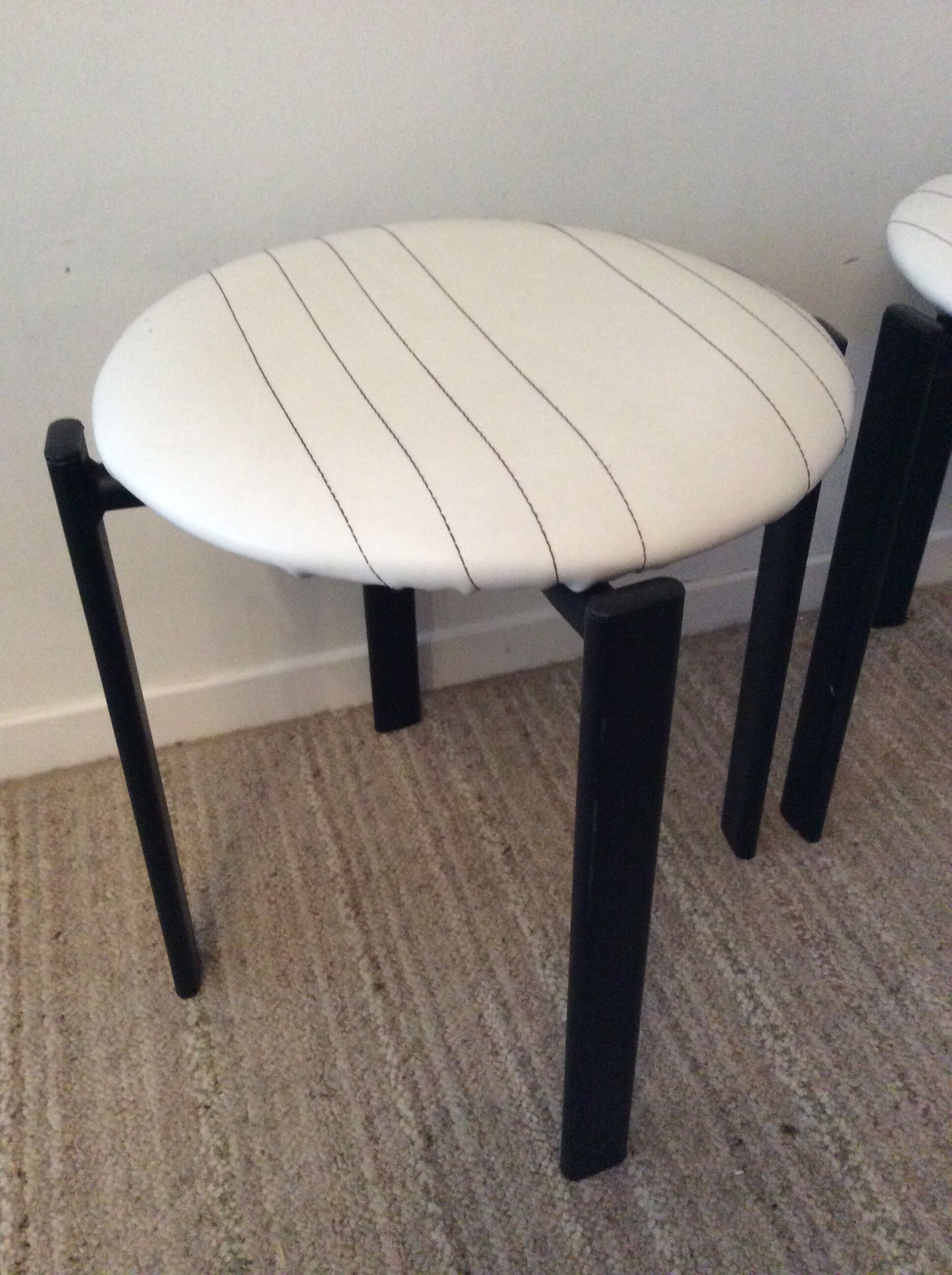 Pair of vintage stools from the 80s