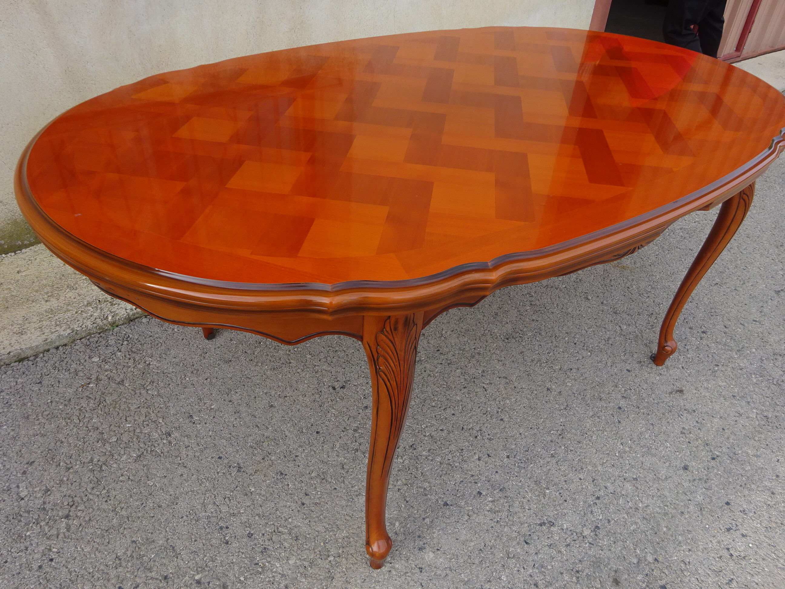 Large oval table in Louis XV style