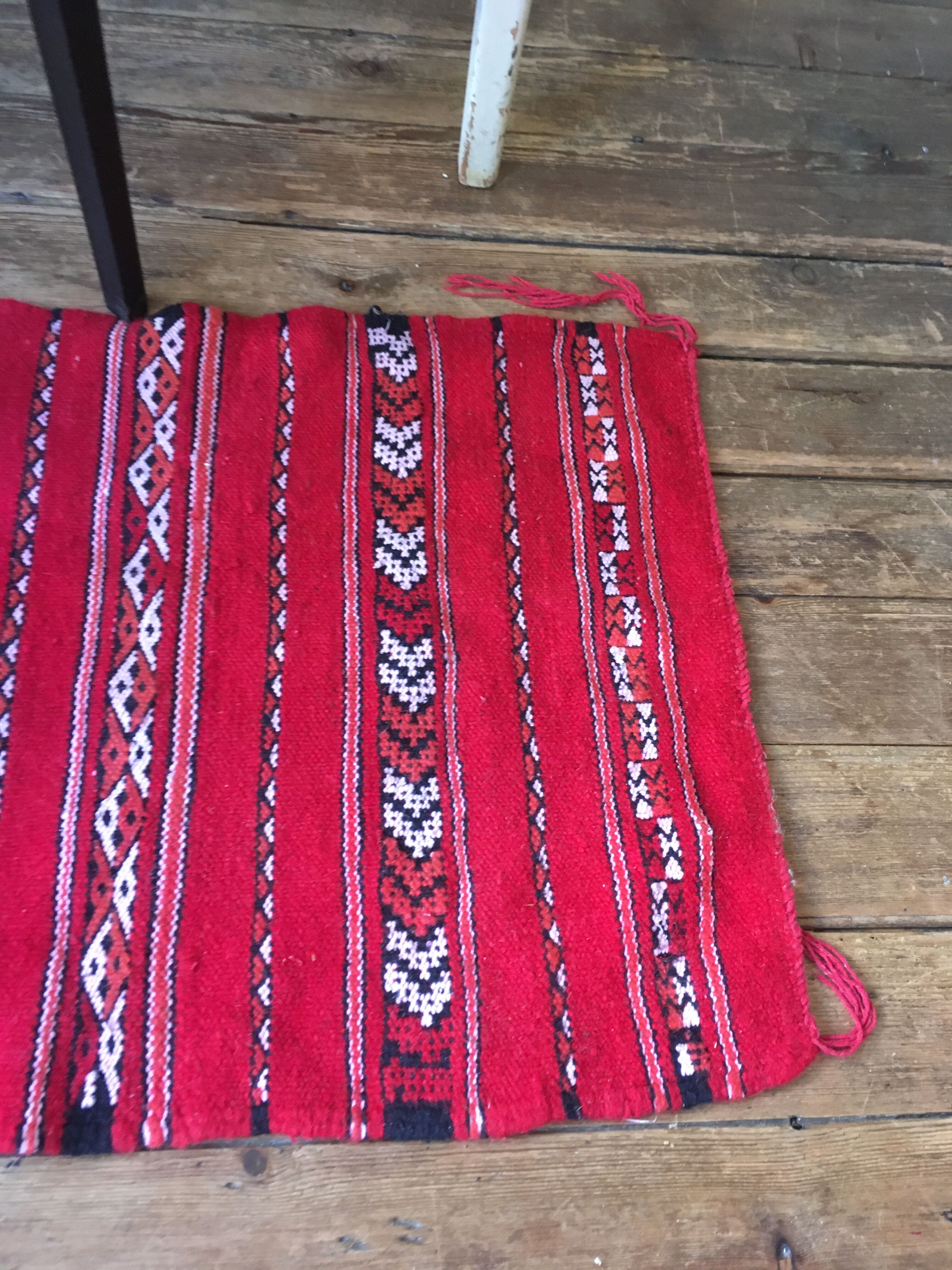 Vintage Berber carpet  120x50cm