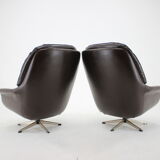1970s Leatherette Swivel Lounge Chair