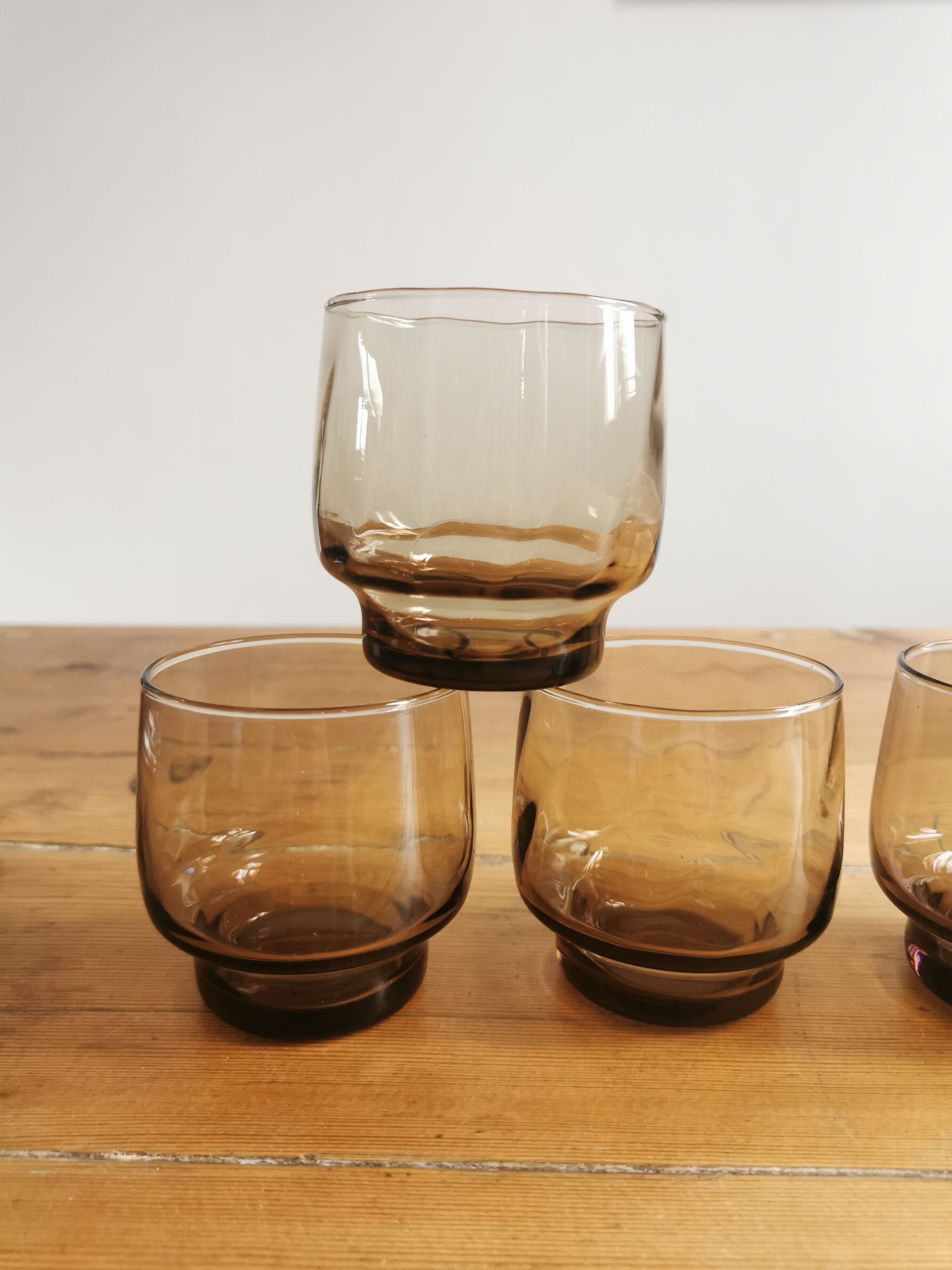 Service of 6 smoked glass water glasses