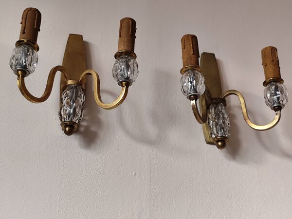 Paire d'anciennes appliques murales  avec 2 feux bronze doré  et verre