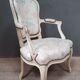 Fauteuil Louis XV en bois laqué  blanc